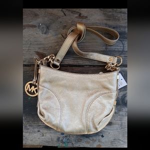 Michael Kors Jet Set Pale Leather Gold Crossbody Purse Bag Chain Metallic NWT